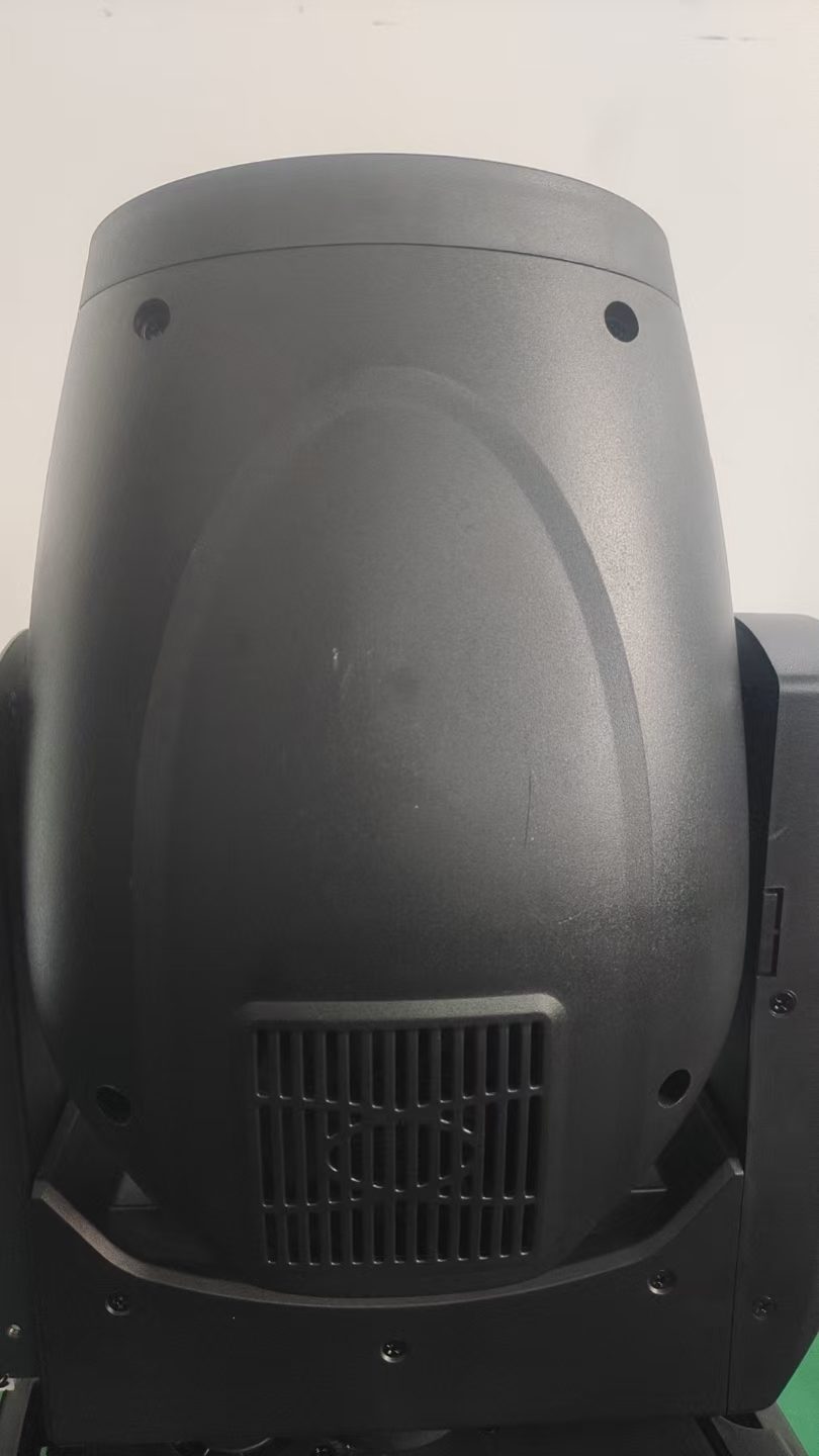 Red circle marking the lamp cooling fan